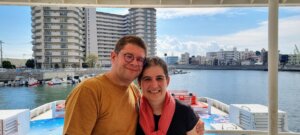 Sophi et Lilian sur le bateau