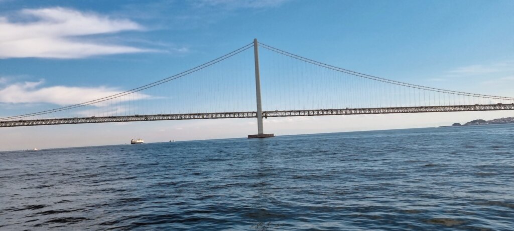 La pile du pont d'Awaji