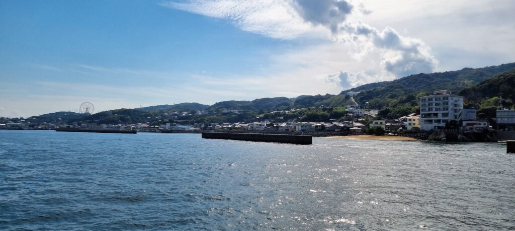L'entrée du port d'awaji