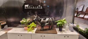Une scuplture de boeuf