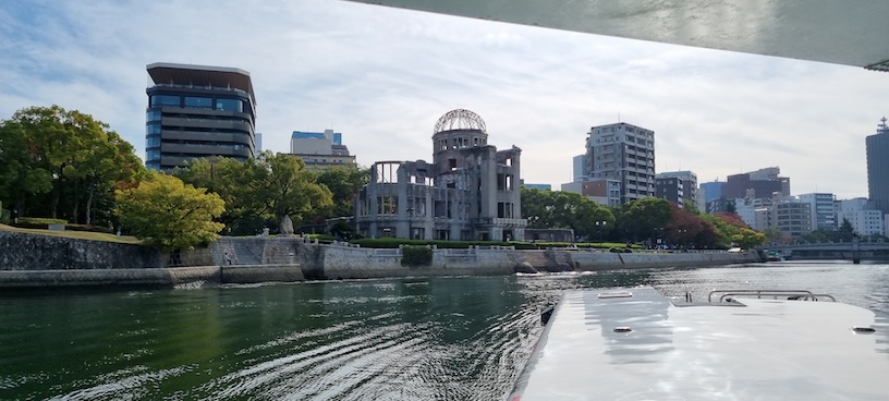 L'arrivée par le flauve à Hiroshima