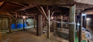 Le système manuel de rotation des décors du théâtre