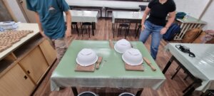 La table pour l'apprentissage à la fabrication des wasambon