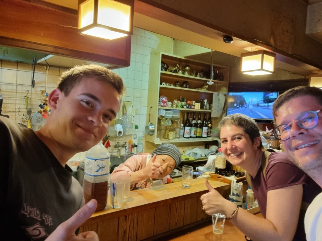 La cuisinière d'un petit restaurant de quartier