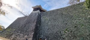Le mur d'enceinte du château de Matsuyama