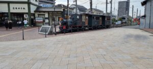 Un train à vapeur en exposition à Matsuyama