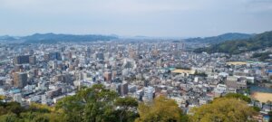 Une vue de la ville de Matsuyama