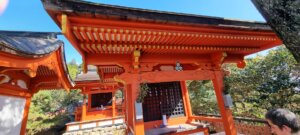 Un trio de temple sur le mont misen