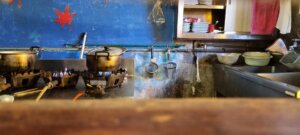 La cuisine d'un restaurant à miyajima