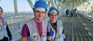Arthur et Sophie sur la passerelle