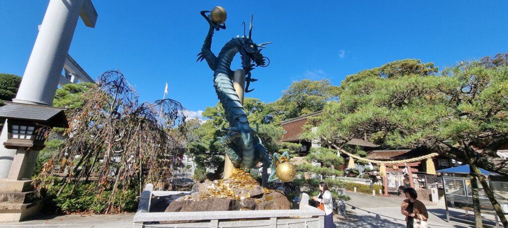 Le dragon géant du temple