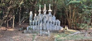 Le cimetierre du temple