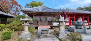 Un petit temple de Yashima