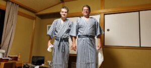 Arthur et Lilian en yukata à zentsuji