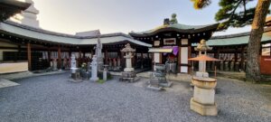 Une statue de kannon à zentsuji